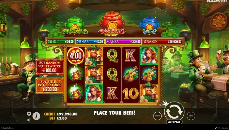 Lucky’s Wild Pub Background Image