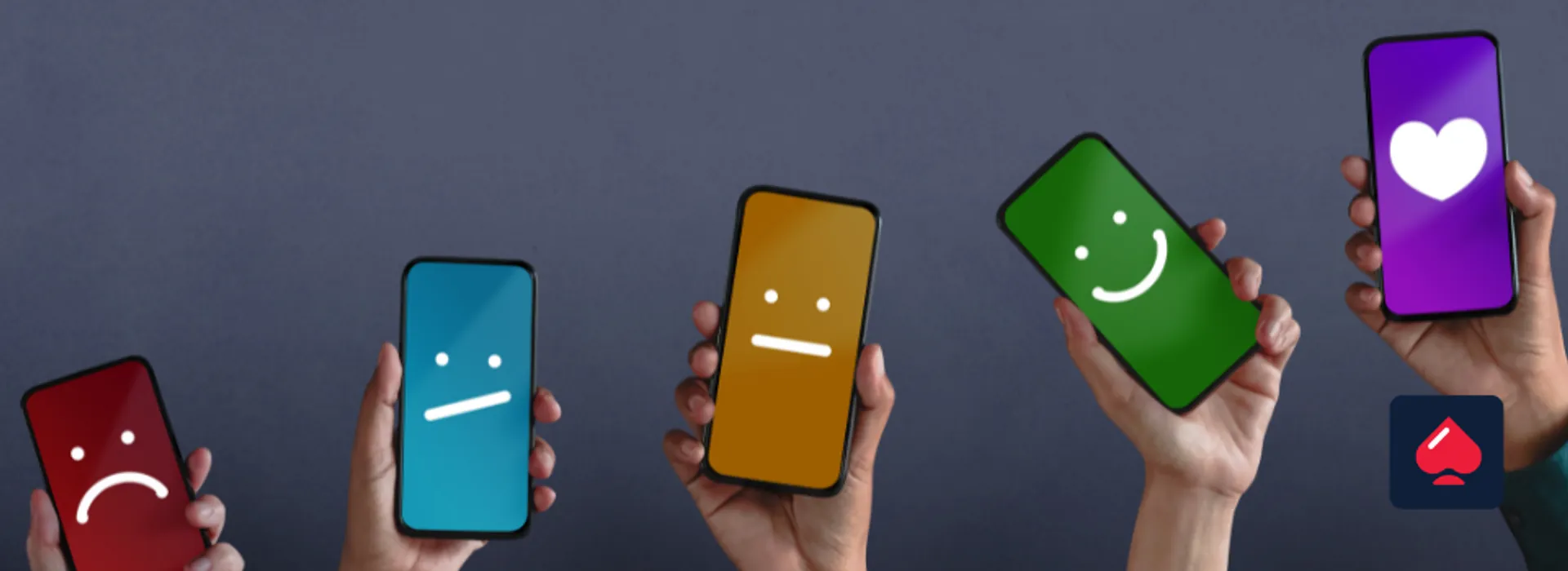 consumidores com smartphones na mão