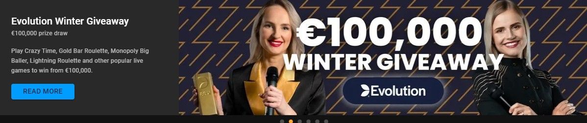 Cloudbet casino aloitus Kaksi vaaleahiuksista naista ja pelien esittelyä