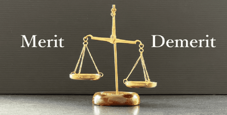 Pros and cons of poker strategy メリットとデメリット